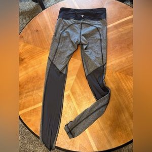 Lululemon Leggings. Black and Dark Gray. Size 2